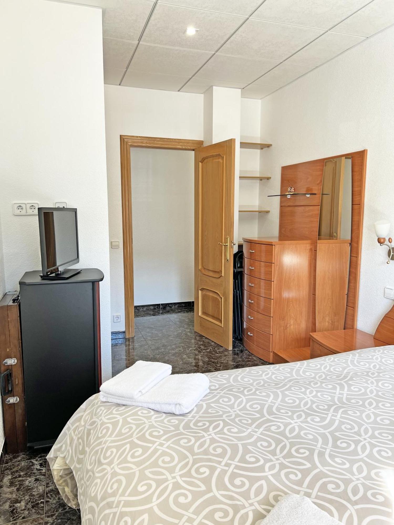 A 100M De La Playa. 2 Hab. A/C Apartment Alicante Bagian luar foto